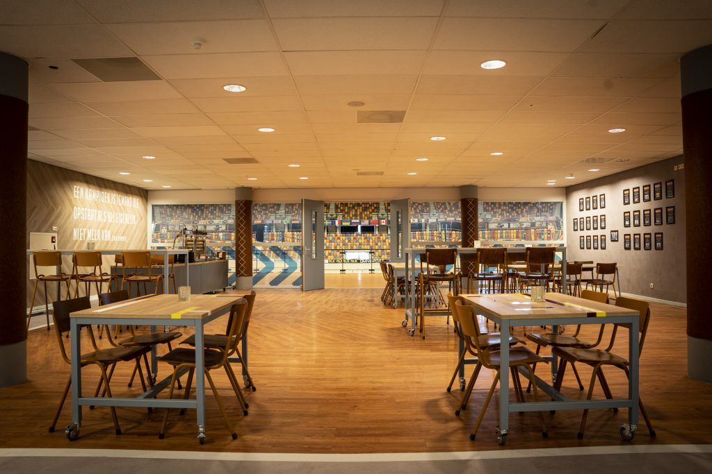 Uitzicht op sportwedstrijden, inspirerende vergaderlocatie, personeelsuitje