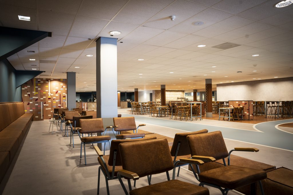 zakelijke bijeenkomst, zakelijk evenement, bedrijfsuitje, bedrijfsfeest organiseren